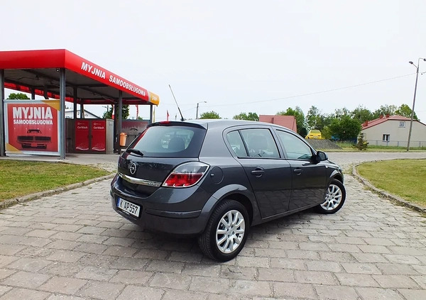 Opel Astra cena 17900 przebieg: 177000, rok produkcji 2010 z Wieleń małe 154